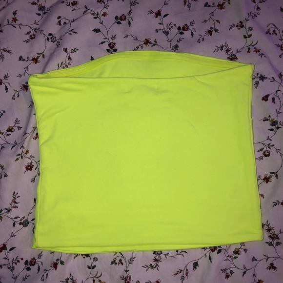 Neon yellow crop top. - Picture 2 of 3